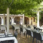 Hotel Restaurant Les Stalagmites 2*